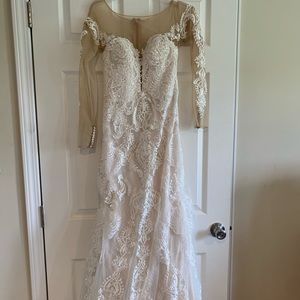 Wedding dress